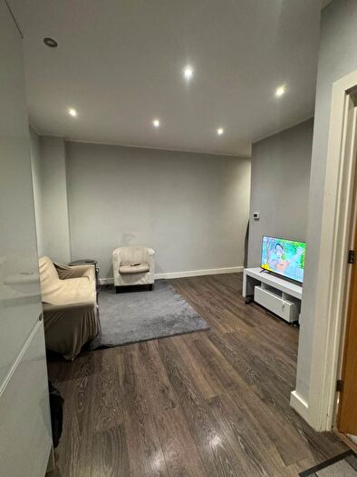 1 Bedroom Flat To Rent In Station Road, London, E4