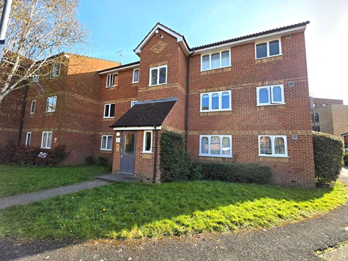 1 Bedroom Flat To Rent In Brindley Close, Wembley, HA0