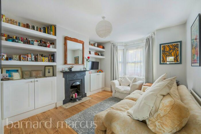 3 Bedroom Property To Rent In Northcote Road, New Malden, KT3