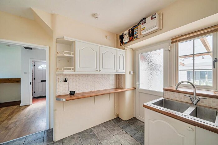 3 Bedroom End Of Terrace House For Sale In East Street, Corfe Castle, Wareham, BH20 - Photo 9