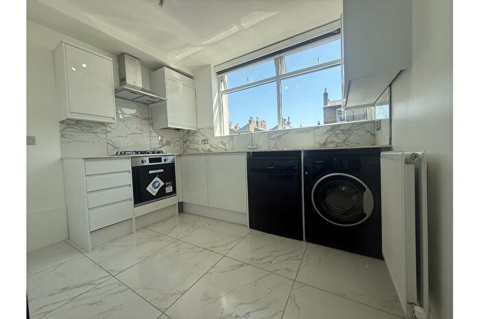 3 Bedroom Terraced House For Sale In Century Yard, Forest Hill, London, SE23