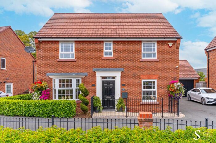 4 Bedroom Detached House For Sale In Primrose Way, Wilmslow, SK9