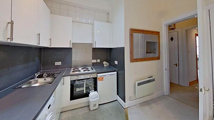 2 Bedroom Flat To Rent In Prince Regent Street, Edinburgh, EH6