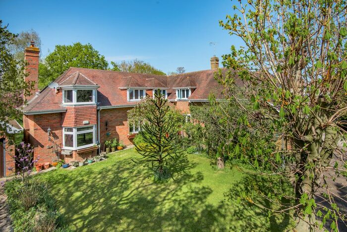 5 Bedroom Detached House For Sale In Grigg Lane, Headcorn, Ashford, TN27