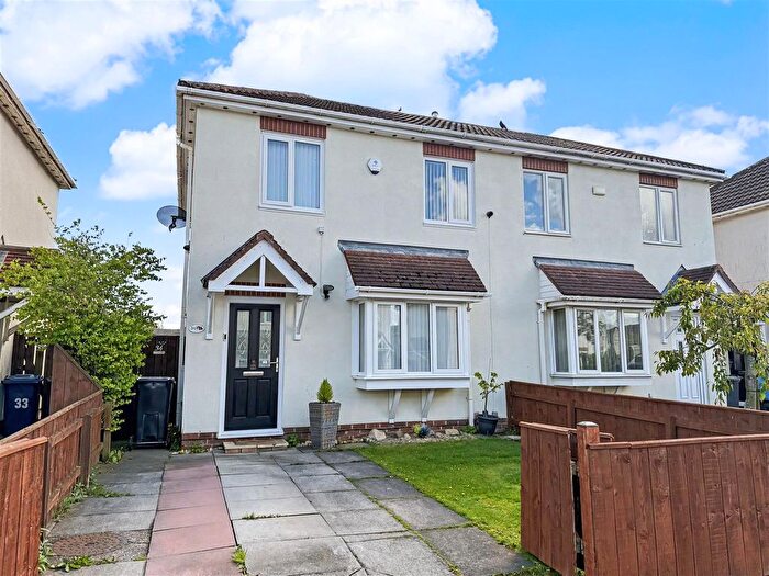 3 Bedroom Semi-detached House For Sale In Primrose Avenue, South Shields, NE34