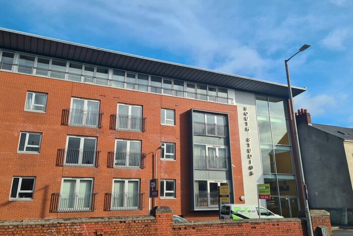 2 Bedroom Flat To Rent In Tates Avenue, Belfast, BT9