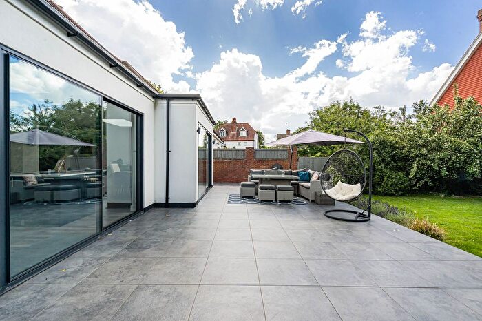 5 Bedroom Detached House For Sale In Barnett Wood Lane, Ashtead, KT21