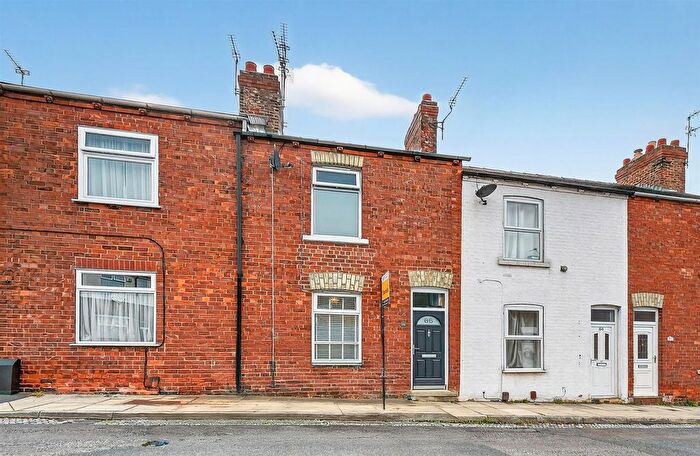 2 Bedroom Terraced House For Sale In Amberley Street, York, YO26