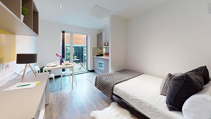 1 Bedroom Studio To Rent In Dumfries Street, Luton, LU1