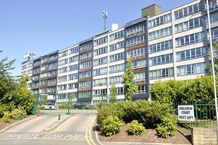 1 Bedroom Apartment To Rent In Ingledew Court, Leeds, West Yorkshire, LS17