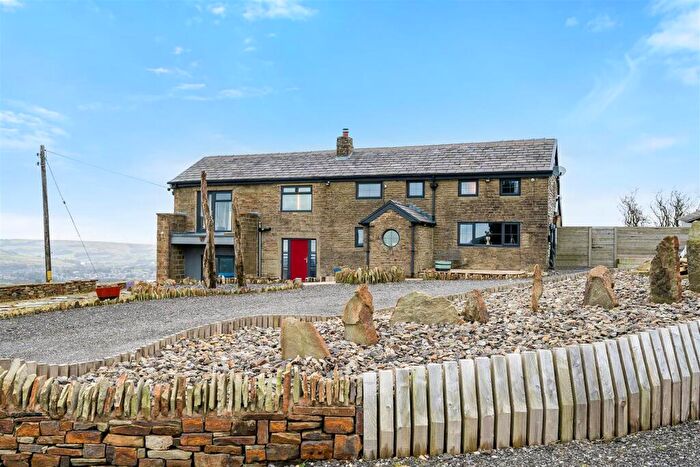 4 Bedroom Detached House For Sale In Gincroft Lane, Ramsbottom, Bury, BL0