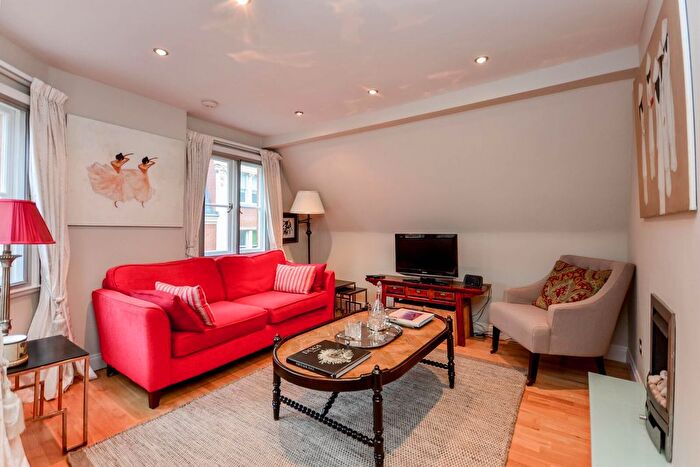 2 Bedroom Flat To Rent In Kensington High Street, Kensington, London, W8