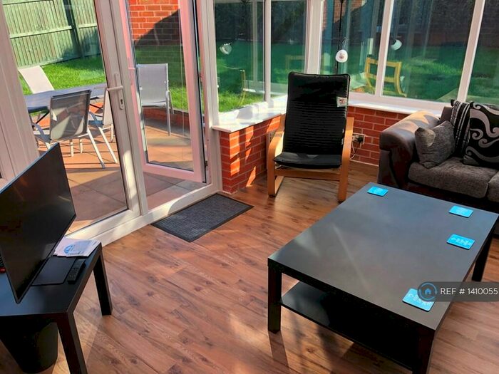 5 Bedroom Detached House To Rent In Brent Close, Newcastle-Under-Lyme, ST5