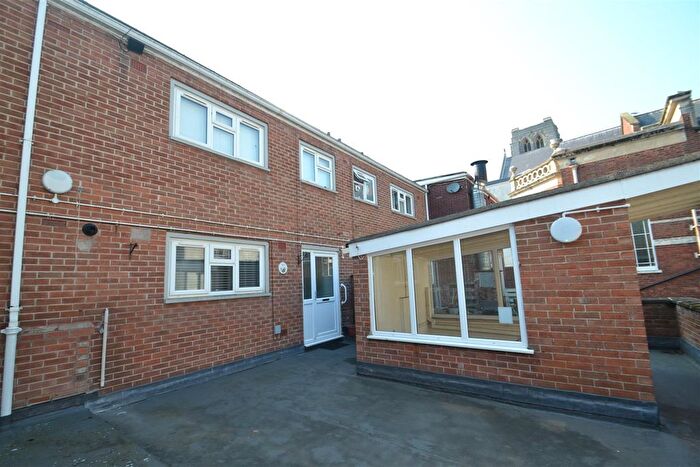 2 Bedroom Maisonette To Rent In South Street, Exeter, EX1