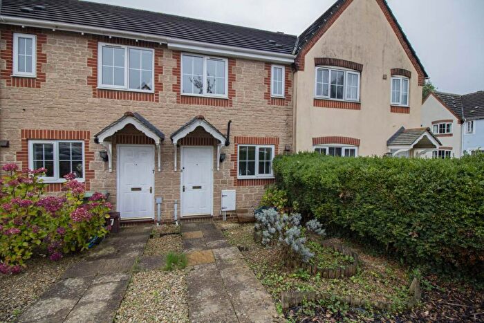 2 Bedroom House For Sale In Cabell Court, Frome, BA11