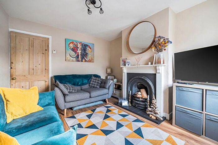 2 Bedroom Terraced House For Sale In Lansdowne Terrace, The Grove, Twyford, Reading, RG10