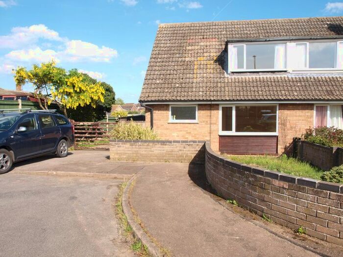 3 Bedroom Property To Rent In Mayfield Avenue, Kessingland, Lowestoft, NR33