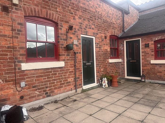 2 Bedroom Flat To Rent In Pelham Avenue, Ilkeston, DE7