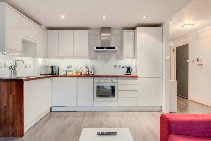 2 Bedroom Flat To Rent In Melville Place, Islington, London, N1