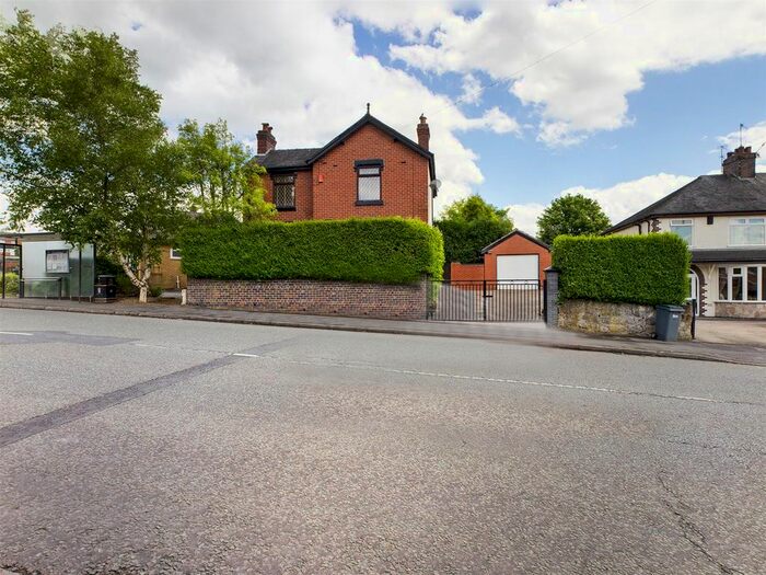 3 Bedroom Detached House To Rent In Ford Green Road, Stoke-On-Trent, Staffordshire, ST6