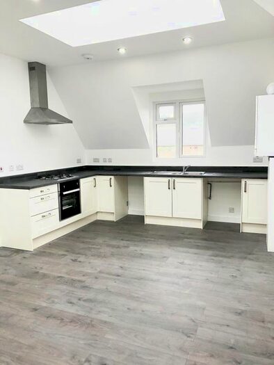 1 Bedroom Flat To Rent In High Street, Chesham HP5