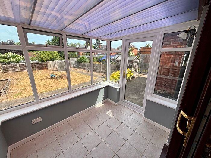 2 Bedroom Bungalow To Rent In Kitling Greaves Lane, Burton-On-Trent, DE13