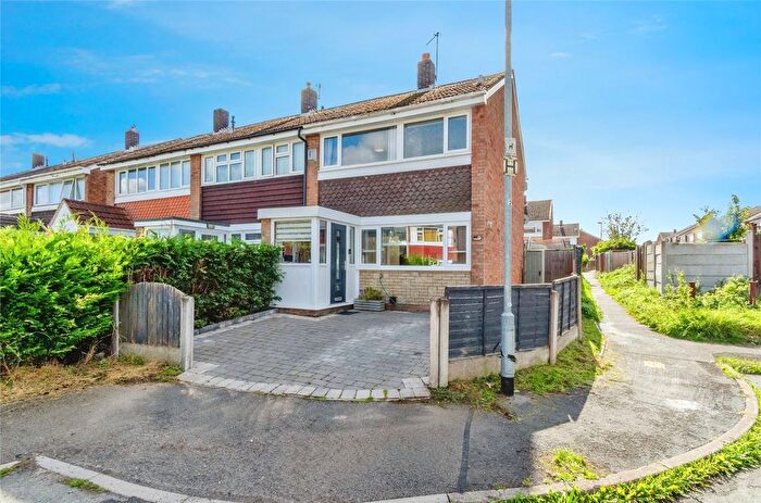 3 Bedroom End Of Terrace House For Sale In Achilles Close, Walsall, Staffordshire, WS6