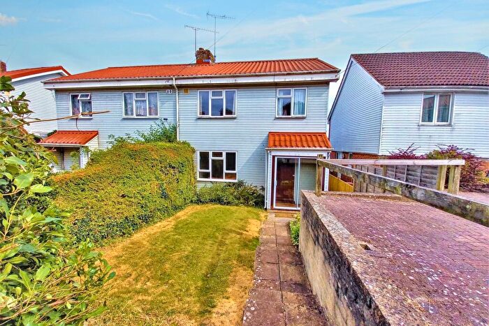 3 Bedroom Semi-Detached House For Sale In Stanmore, SO22