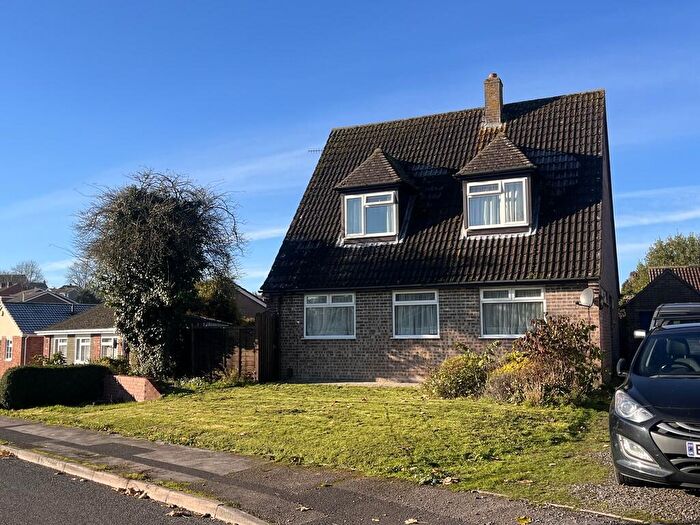 4 Bedroom Detached House To Rent In Ebble Crescent, Warminster, BA12