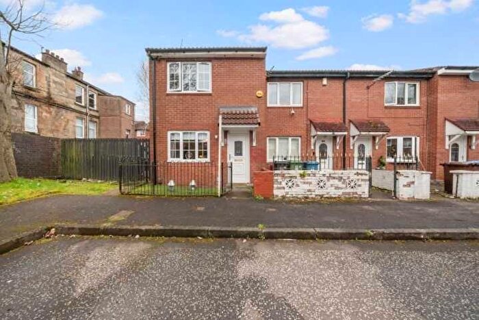 2 Bedroom End Of Terrace House For Sale In Edrom Court, Glasgow, G32