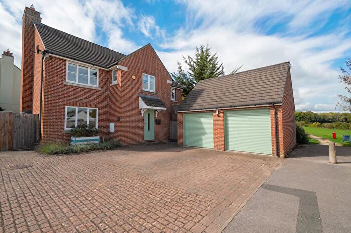 4 Bedroom Detached House For Sale In Casterbridge Lane, Weyhill, SP11