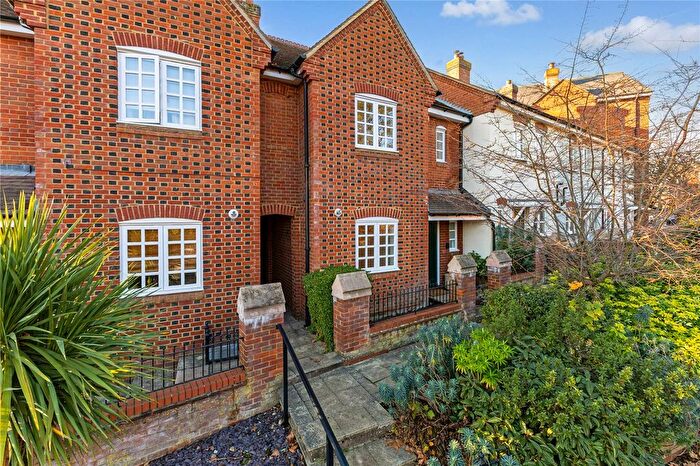 3 Bedroom Terraced House For Sale In Malthouse Way, Marlow, Buckinghamshire, SL7