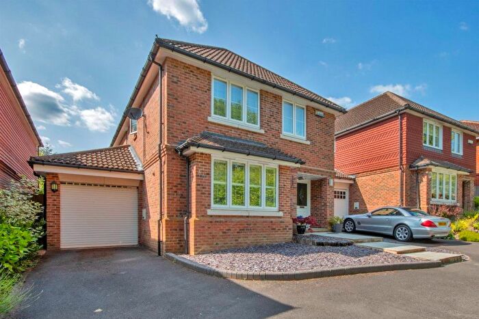 4 Bedroom Detached House For Sale In Four Elms Road, Edenbridge, TN8