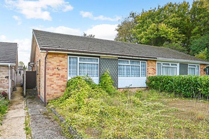 3 Bedroom Semi-Detached Bungalow For Sale In Eardley Avenue, Andover, SP10