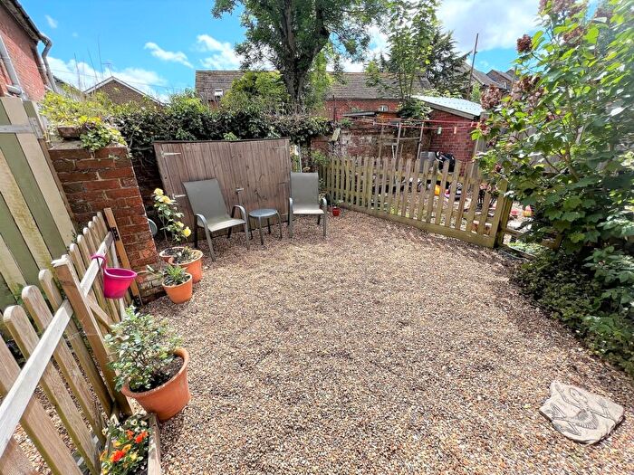 2 Bedroom Terraced House To Rent In West Street, Fordingbridge, SP6