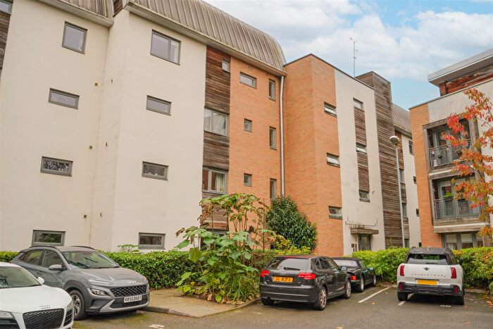 2 Bedroom Apartment For Sale In Jefferson, Nell Lane, West Didsbury, M20