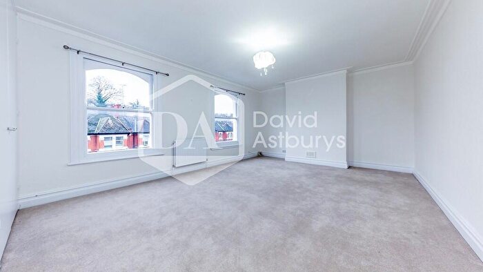 4 Bedroom Apartment To Rent In Palace Gates Road, Alexandra Palace, London, N22