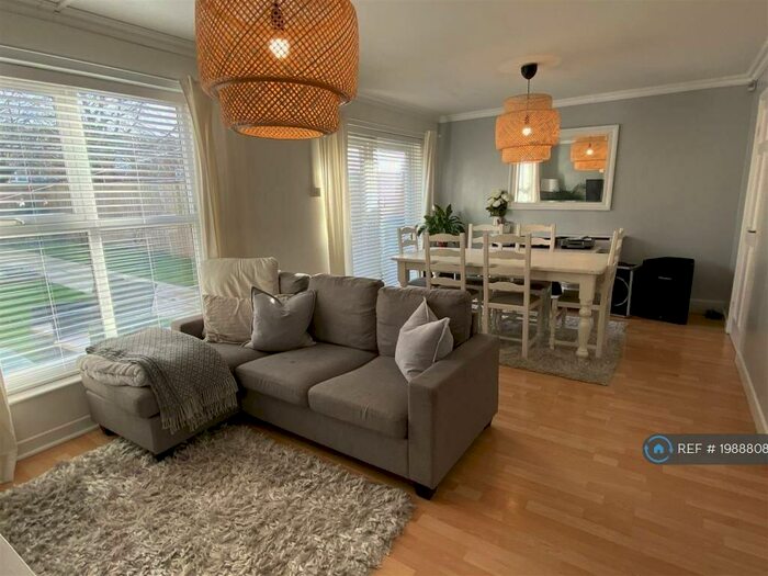 2 Bedroom Terraced House To Rent In Cunard Close, Manchester, M13