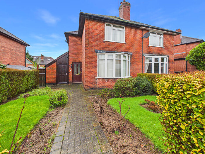 3 Bedroom Semi Detached House For Sale In West Bank Road, Allestree, DE22