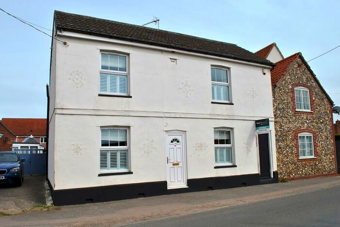 2 Bedroom Semi-Detached House For Sale In The Street, Barrow, IP29