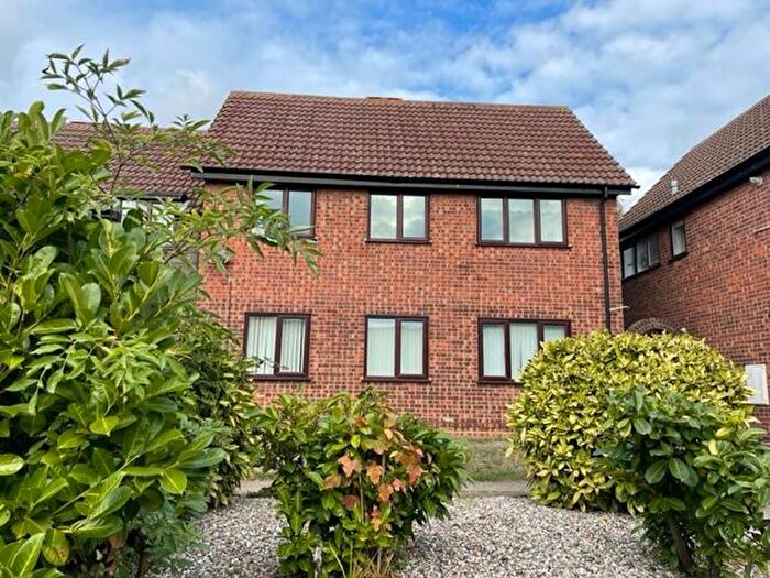 1 Bedroom Maisonette To Rent In Silcock Close, Colchester, CO4