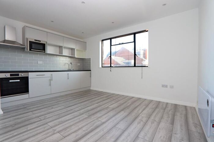 1 Bedroom Apartment To Rent In High Street, Epping, CM16