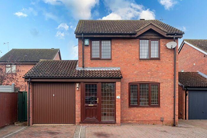 3 Bedroom Detached House For Sale In Field View, Bar Hill, CB23