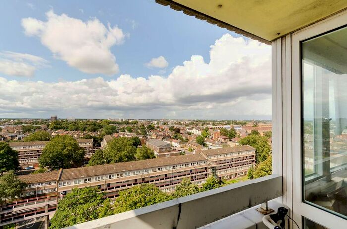 2 Bedroom Flat To Rent In St Peters Road, Kingston, Kingston Upon Thames, KT1