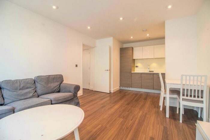 1 Bedroom Flat For Sale In Mill Park, Cambridge, CB1
