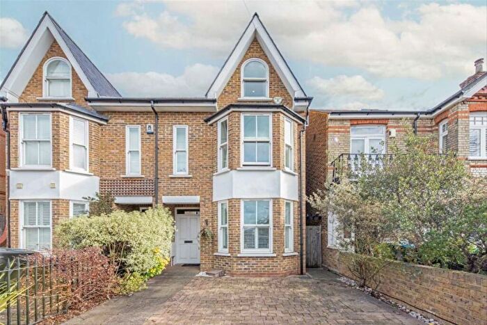4 Bedroom Semi-Detached House To Rent In Clifton Road, Kingston Upon Thames, KT2