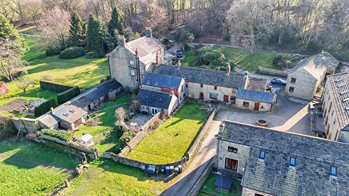 4 Bedroom Farm House For Sale In Huthwaite Lane, Thurgoland, Sheffield, S35