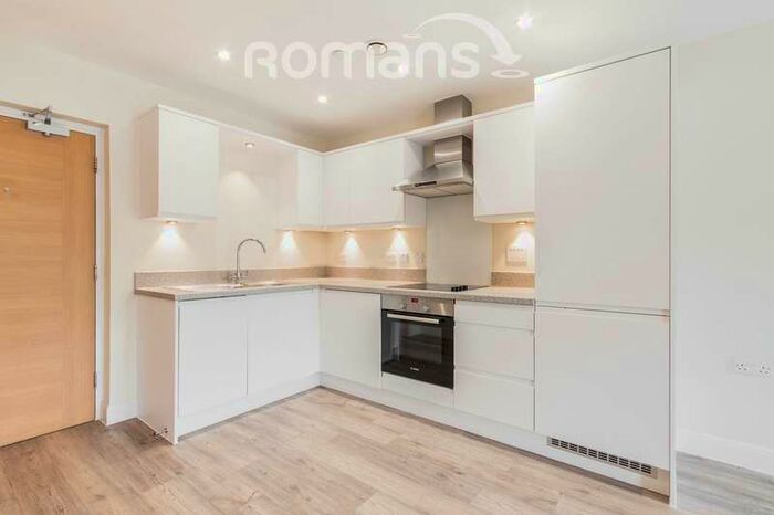 1 Bedroom Apartment To Rent In Guildgate House, Crowthorne, RG45