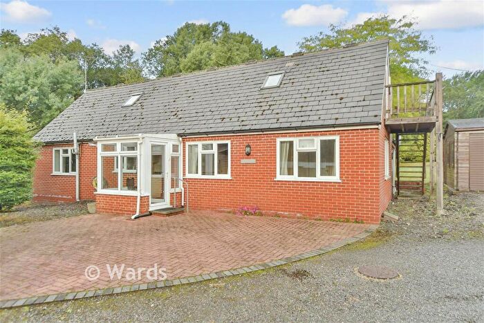 2 Bedroom Detached Bungalow For Sale In London Road, Dunkirk, Faversham, Kent, ME13