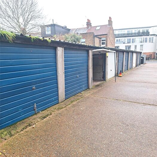 Parking To Rent In Cambridge Road, Hanwell, London, W7